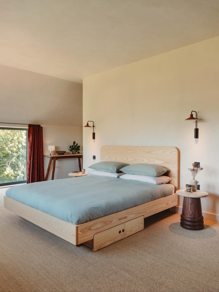 small bedroom decor ideas feel bigger image 6